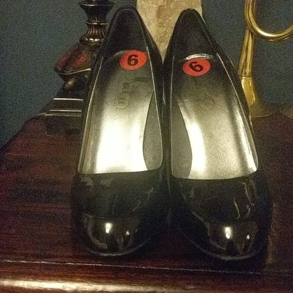 Coach black stilettos - Picture 4 of 5